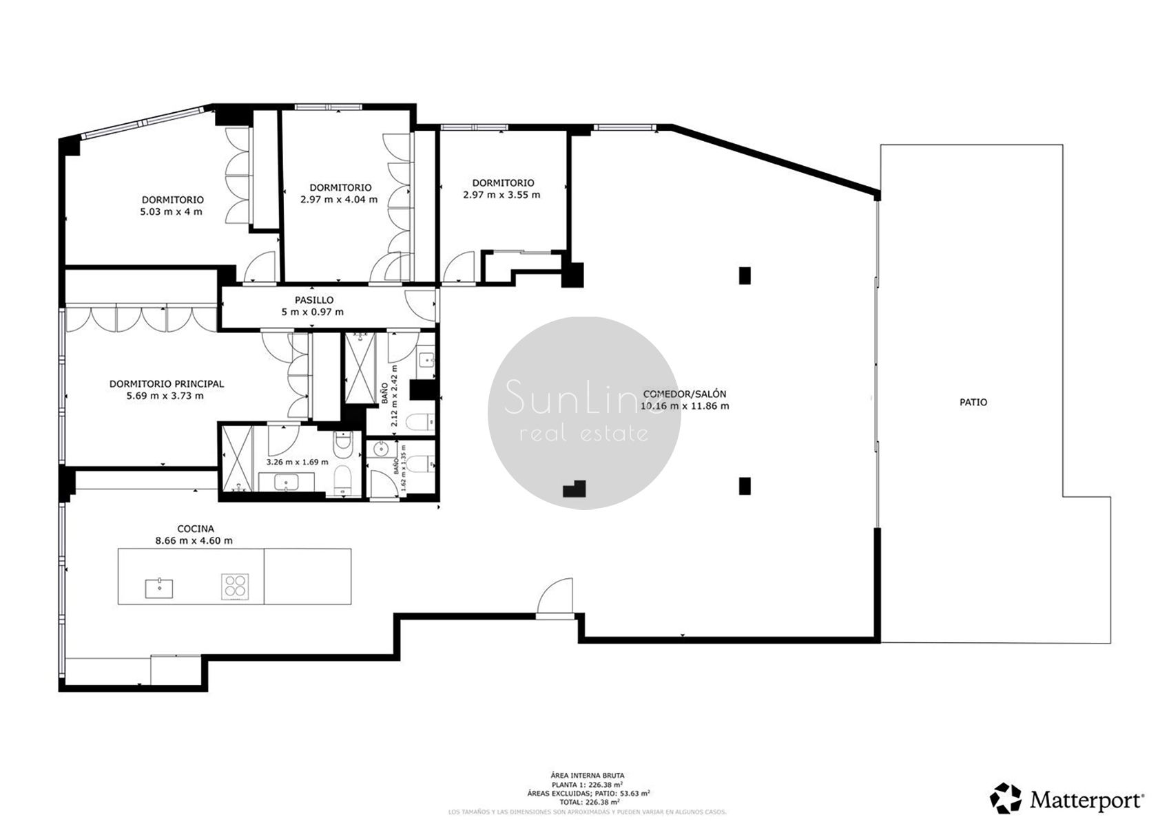 Spacious house 247 m² with garden 330 m² in a closed complex near Valencia