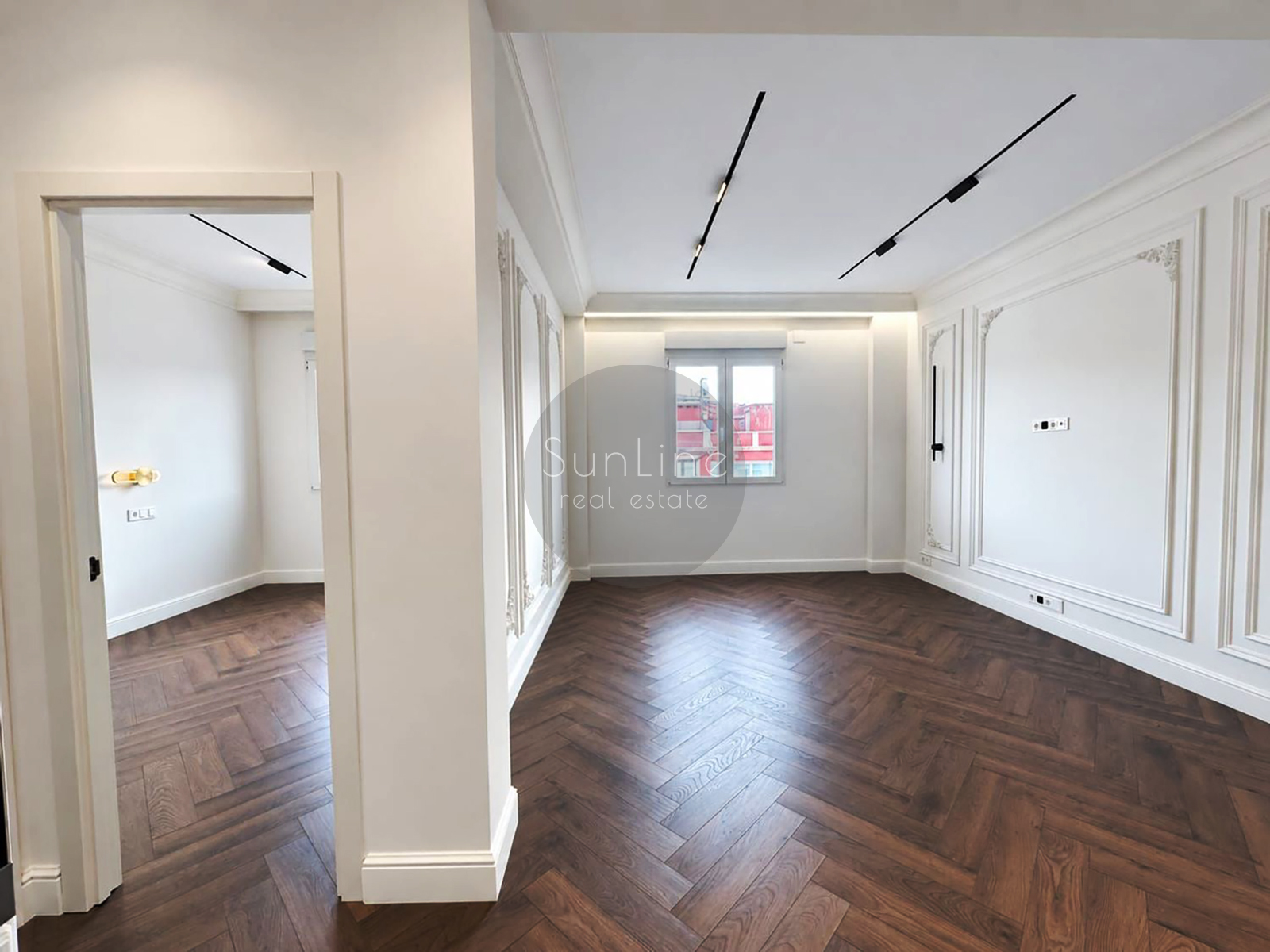 renovated apartment 142 m² with Smart Home system in the center of Valencia