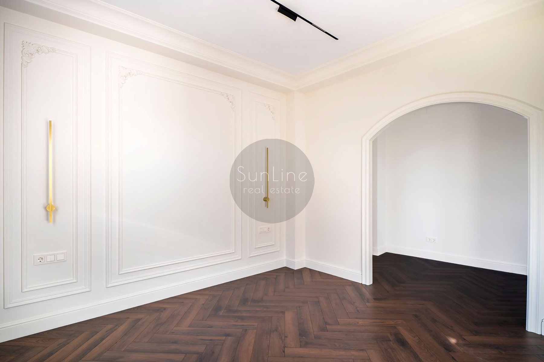renovated apartment 142 m² with Smart Home system in the center of Valencia