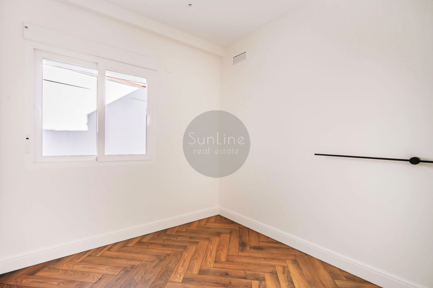 renovated apartment 142 m² with Smart Home system in the center of Valencia
