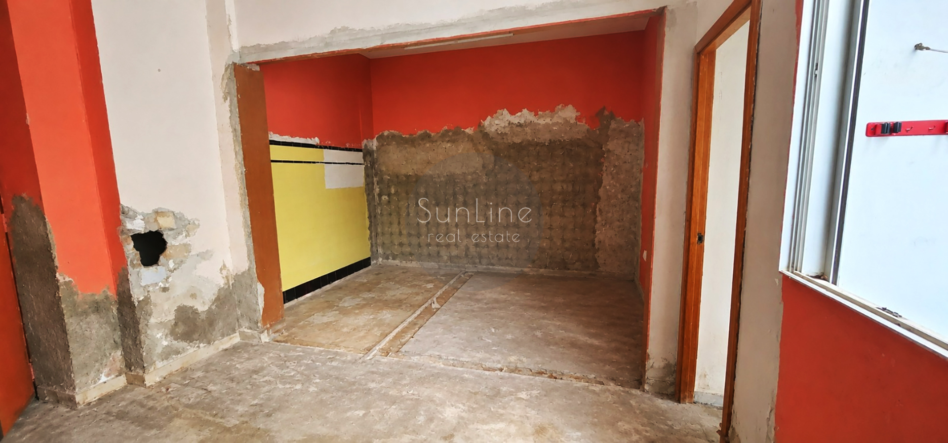 Plot in the central part of Torrent for a promising construction project