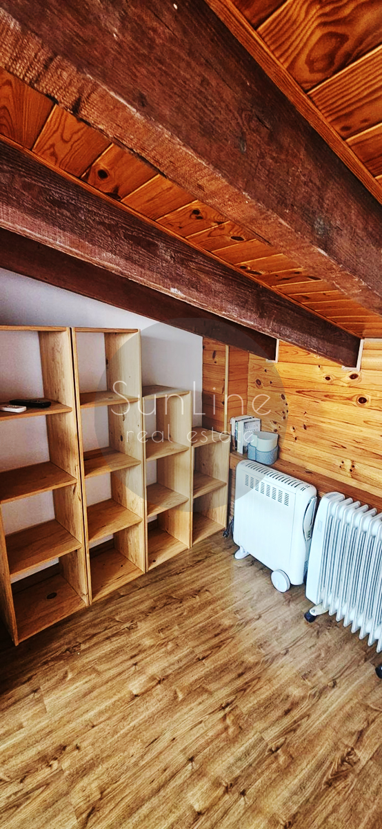 Furnished loft with high ceilings in downtown Valencia