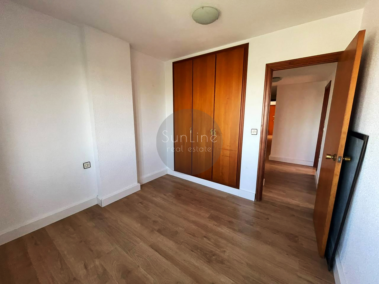 Spacious apartment with balcony and panoramic views in La Carrasca