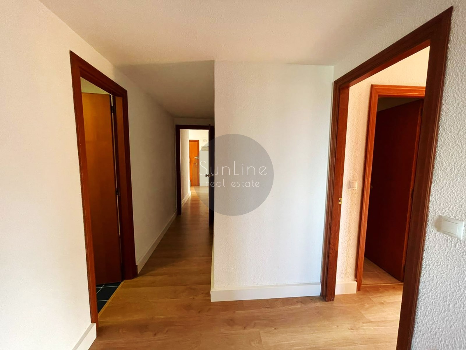 Spacious apartment with balcony and panoramic views in La Carrasca