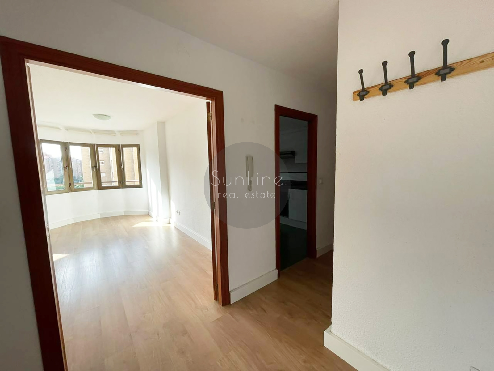 Spacious apartment with balcony and panoramic views in La Carrasca