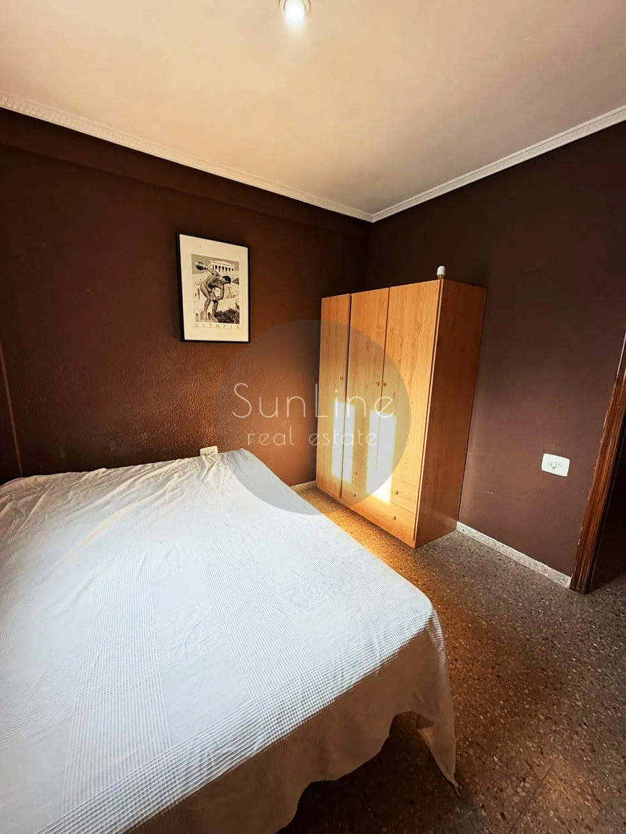Spacious 110 m² apartment with 4 bedrooms in Quart de Poblet