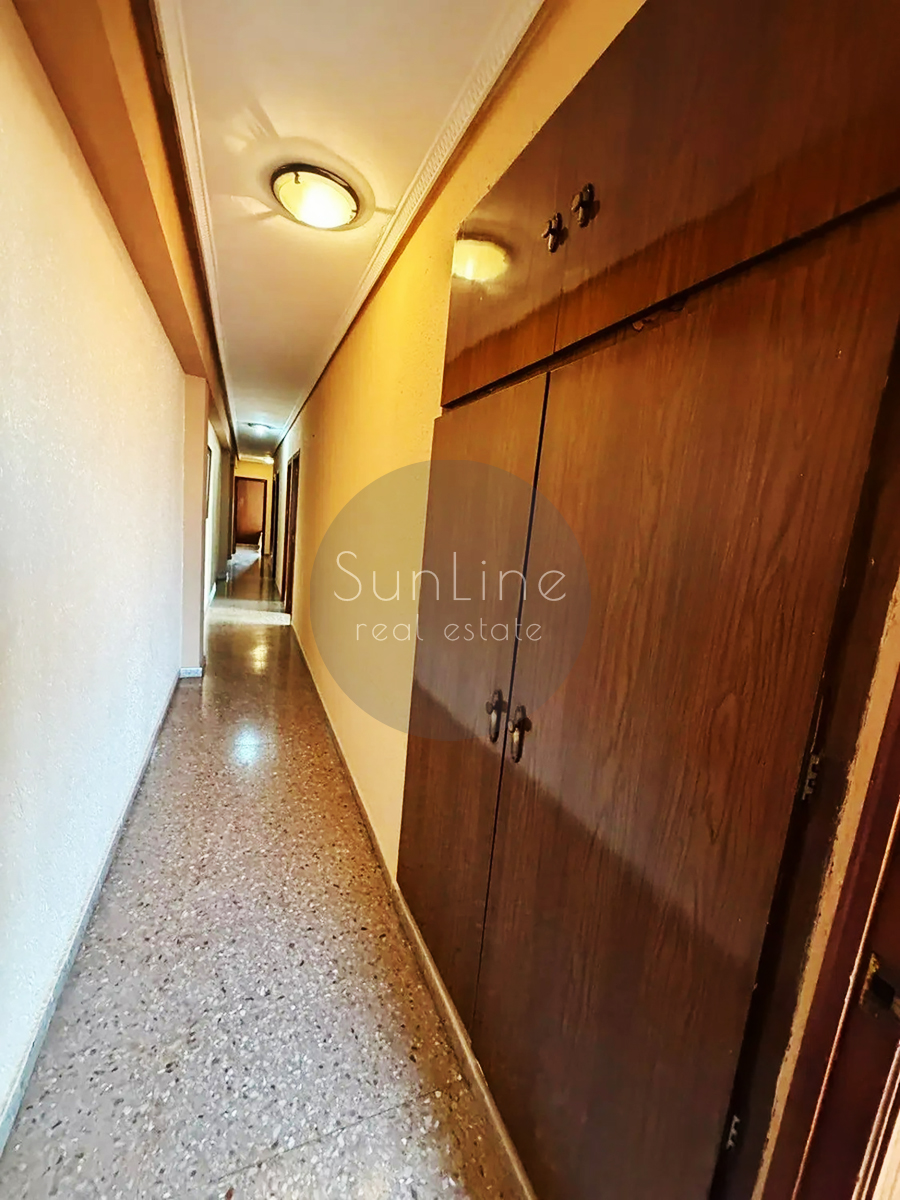 Spacious 110 m² apartment with 4 bedrooms in Quart de Poblet