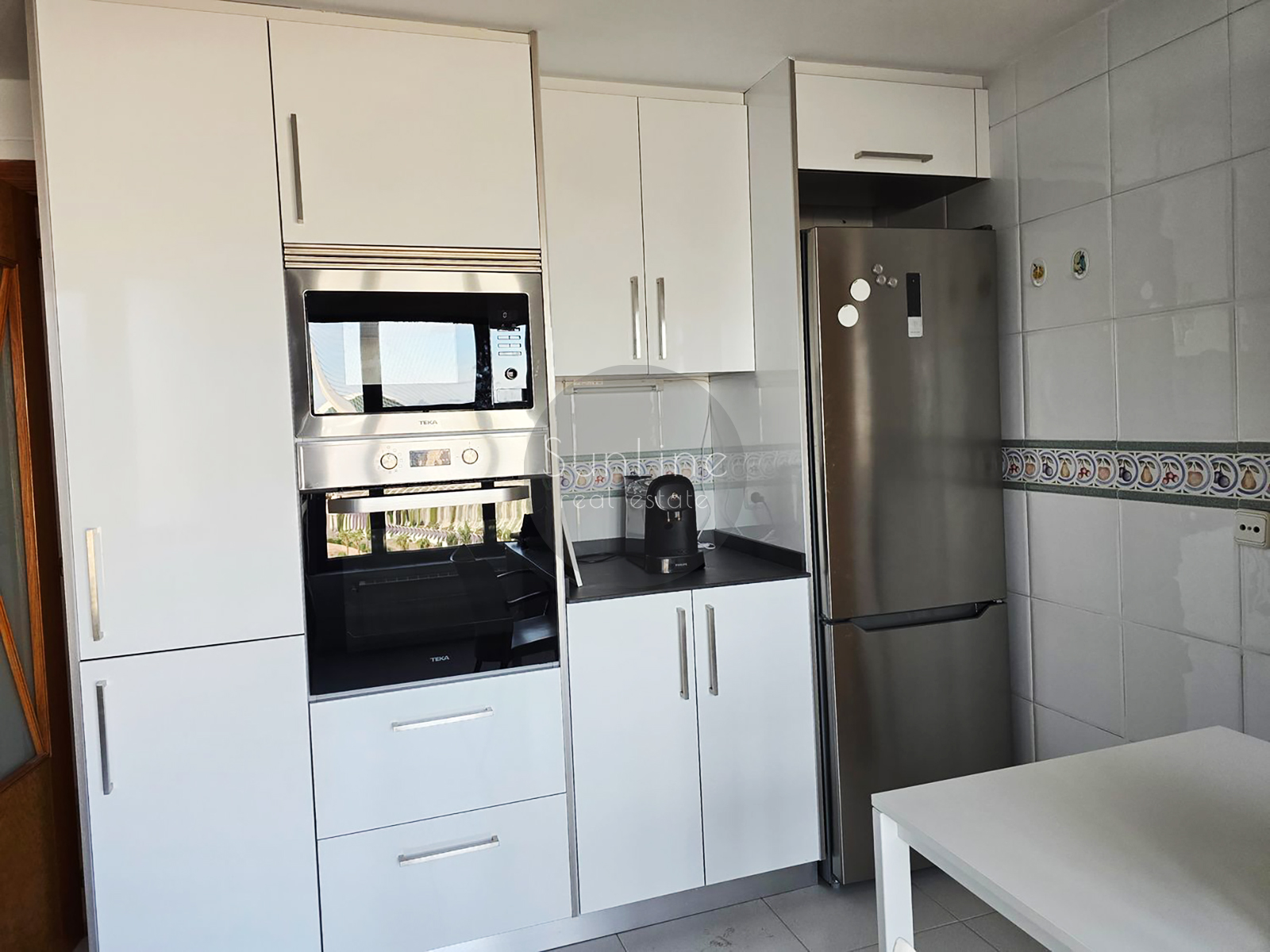 Spacious 116 m² apartment with pool, garden, and parking