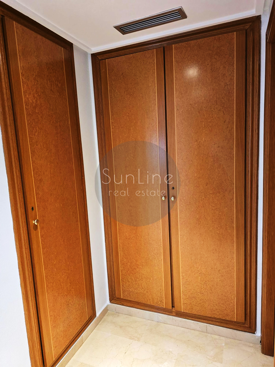 Spacious 116 m² apartment with pool, garden, and parking