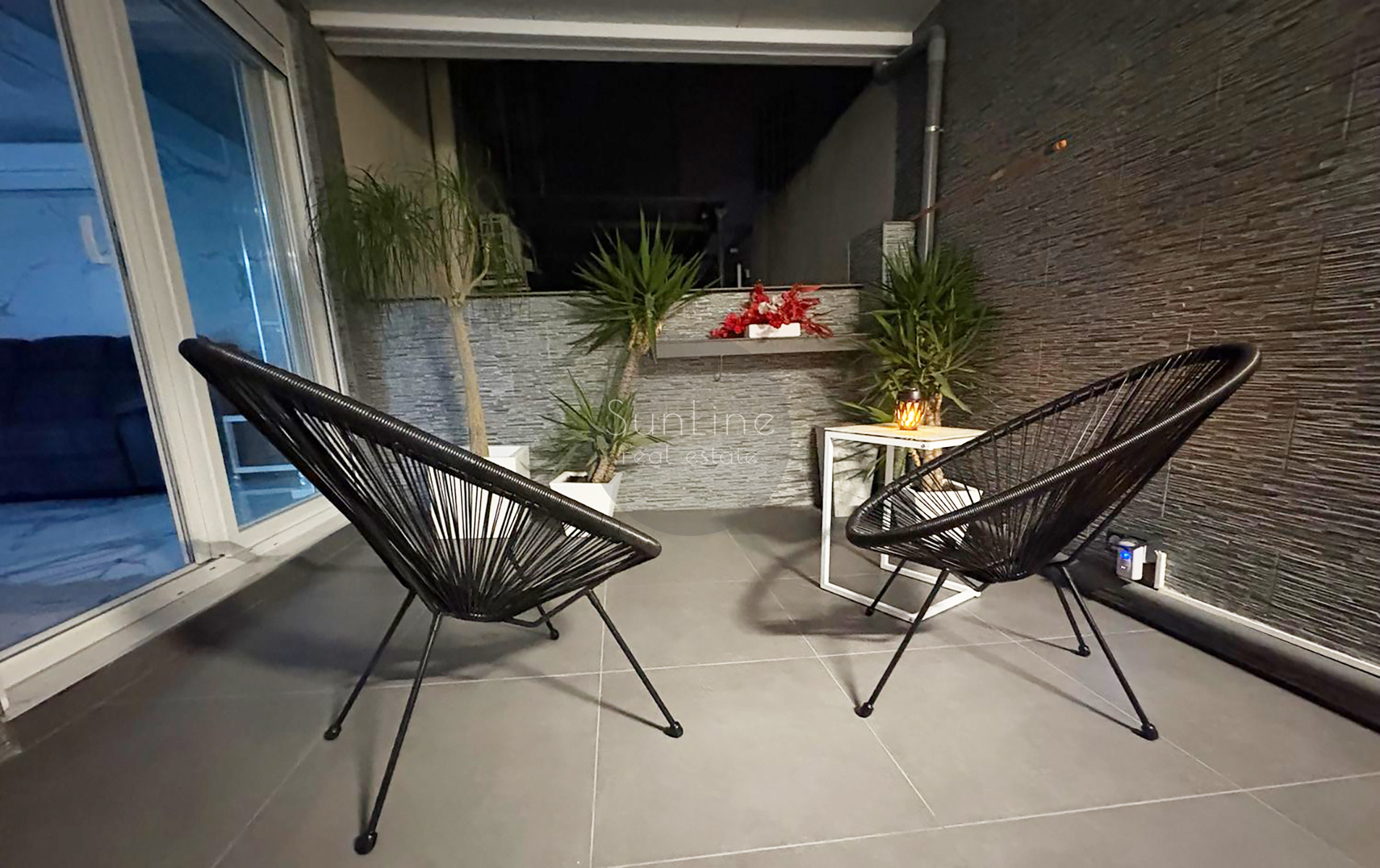 Luxurious 126 m² apartment with terraces and a balcony near the City of Arts and Sciences