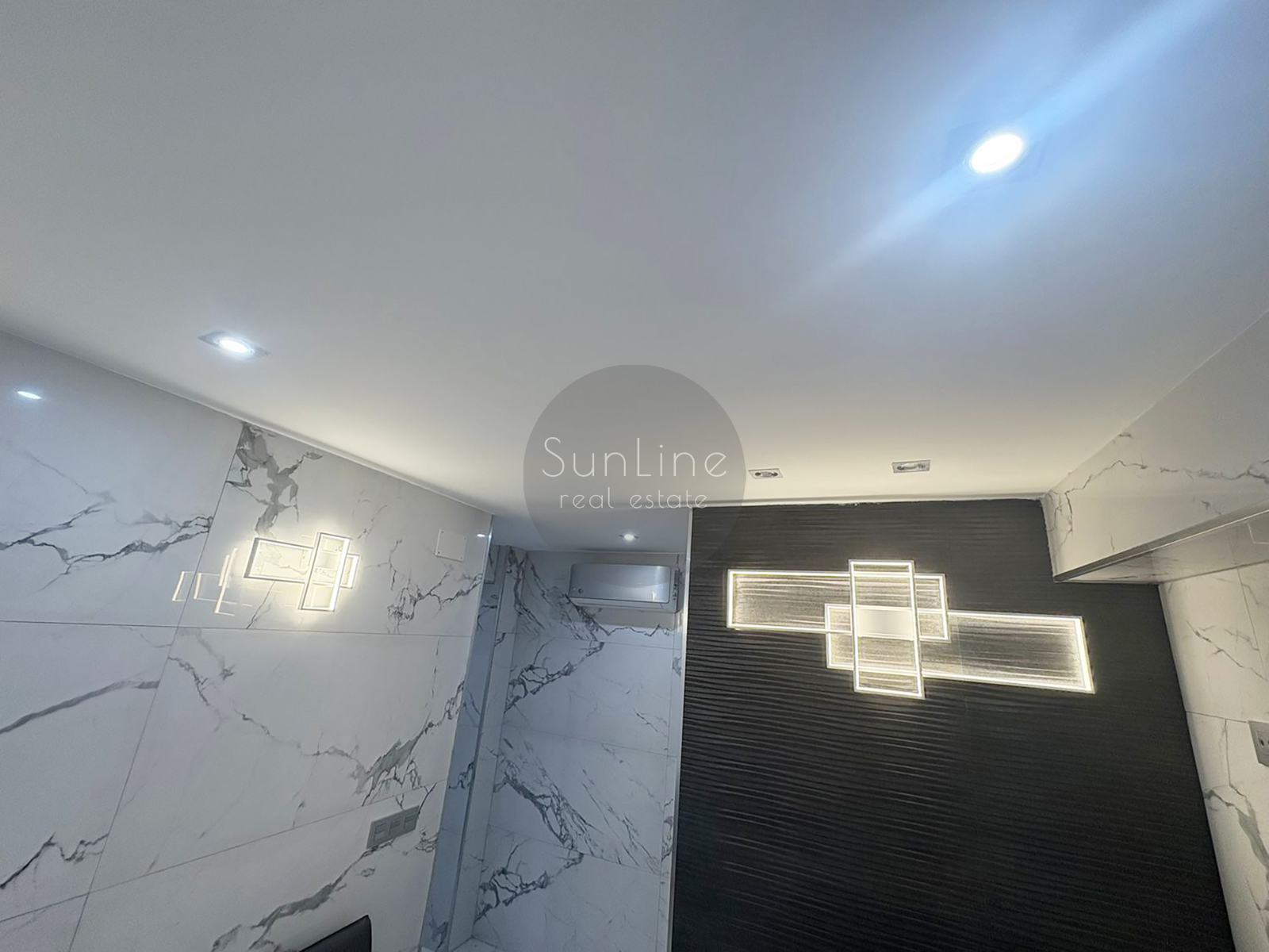 Luxurious 126 m² apartment with terraces and a balcony near the City of Arts and Sciences