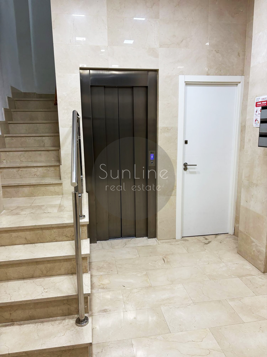 Luxurious 126 m² apartment with terraces and a balcony near the City of Arts and Sciences