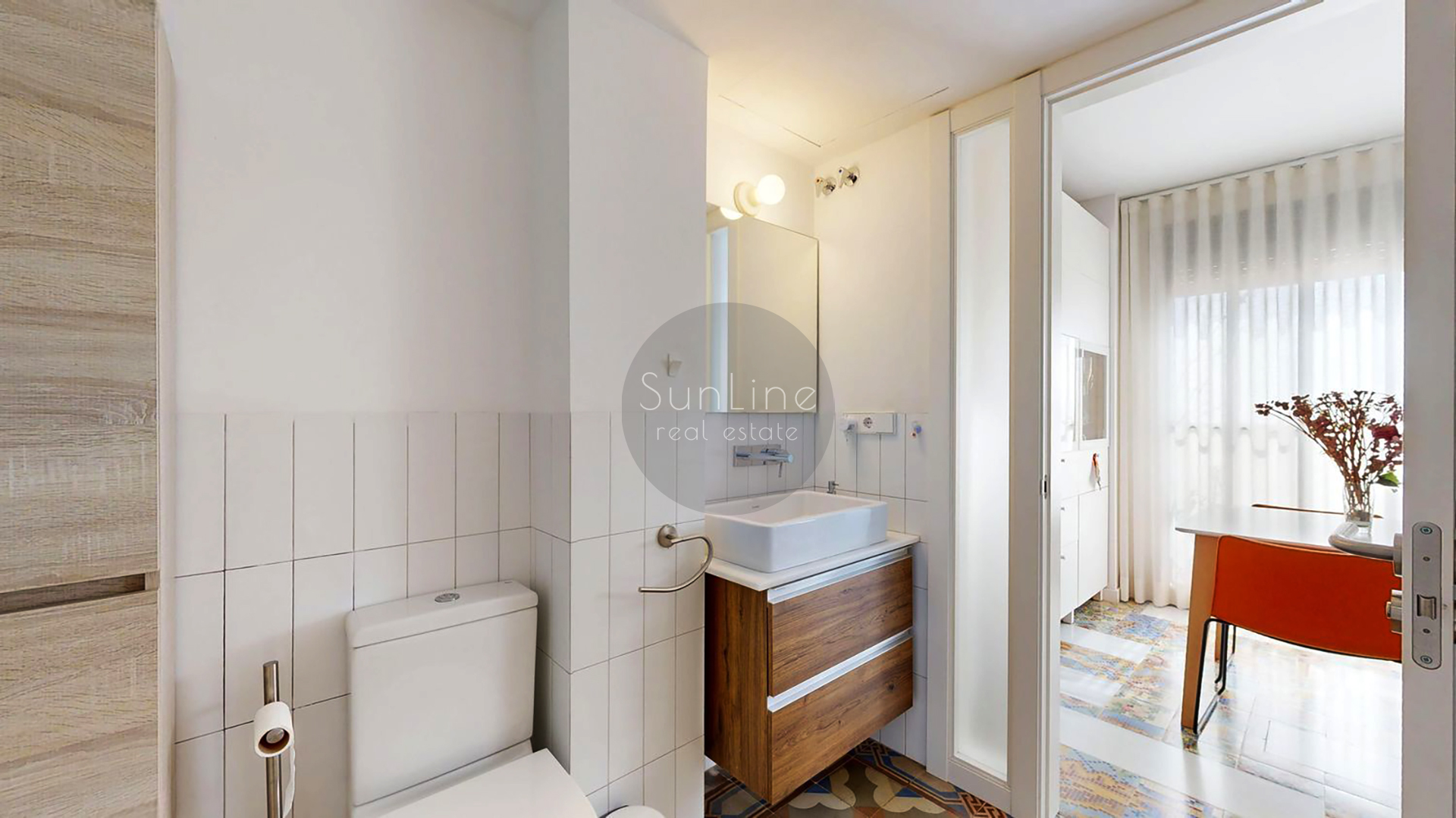 Duplex penthouse near the sea 128 m² with terrace and parking in El Cabanyal