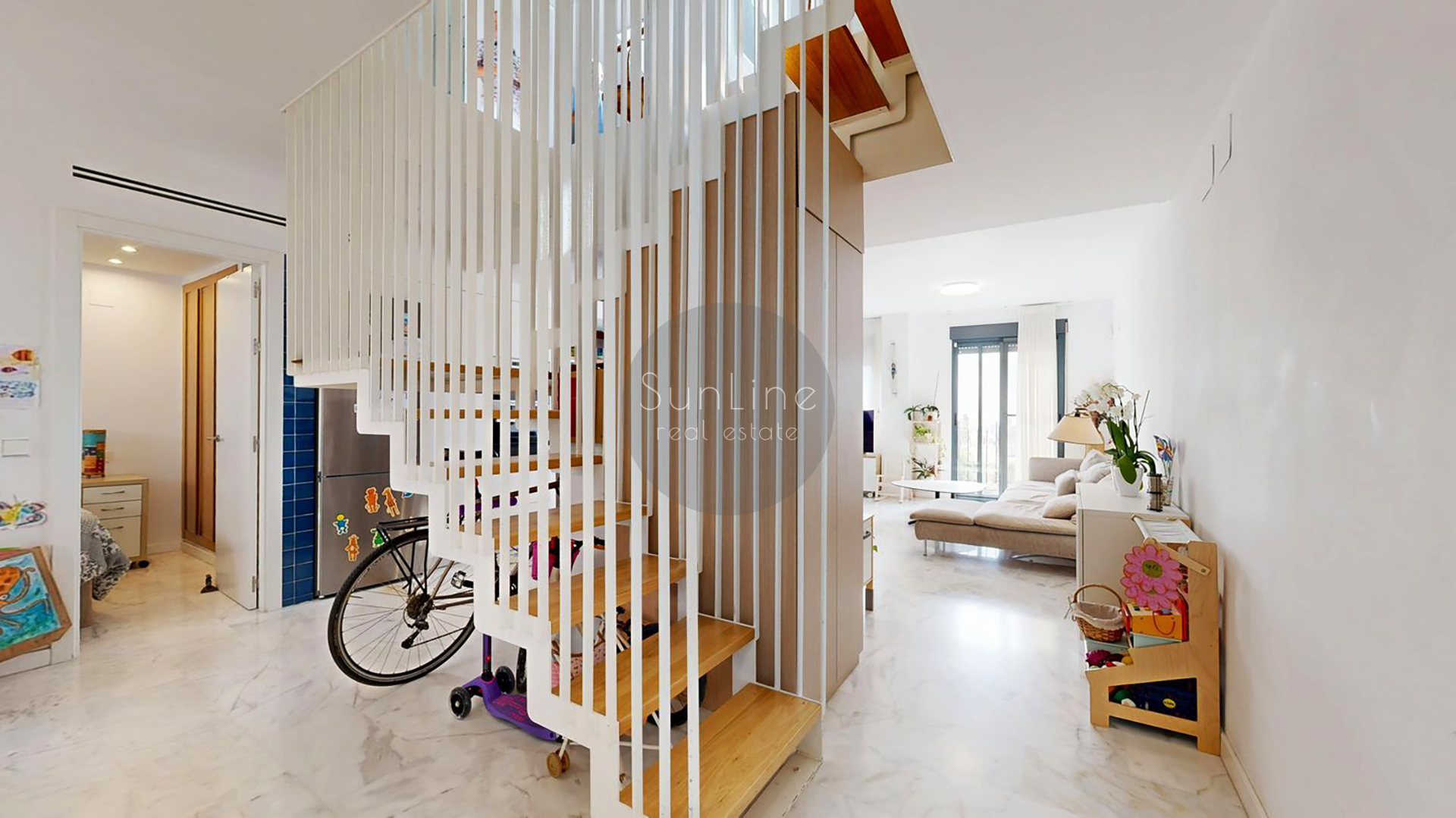 Duplex penthouse near the sea 128 m² with terrace and parking in El Cabanyal