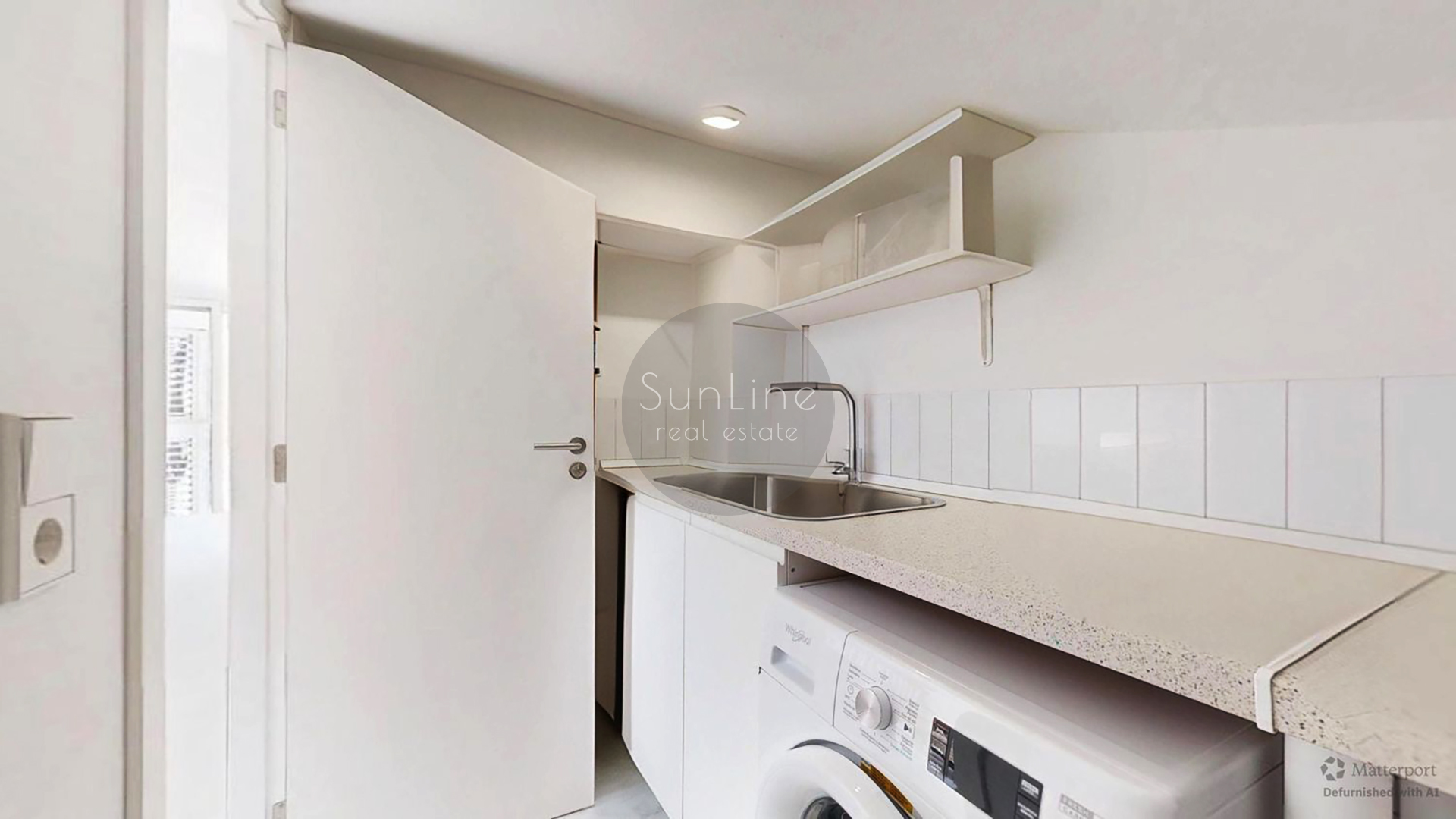 Duplex penthouse near the sea 128 m² with terrace and parking in El Cabanyal