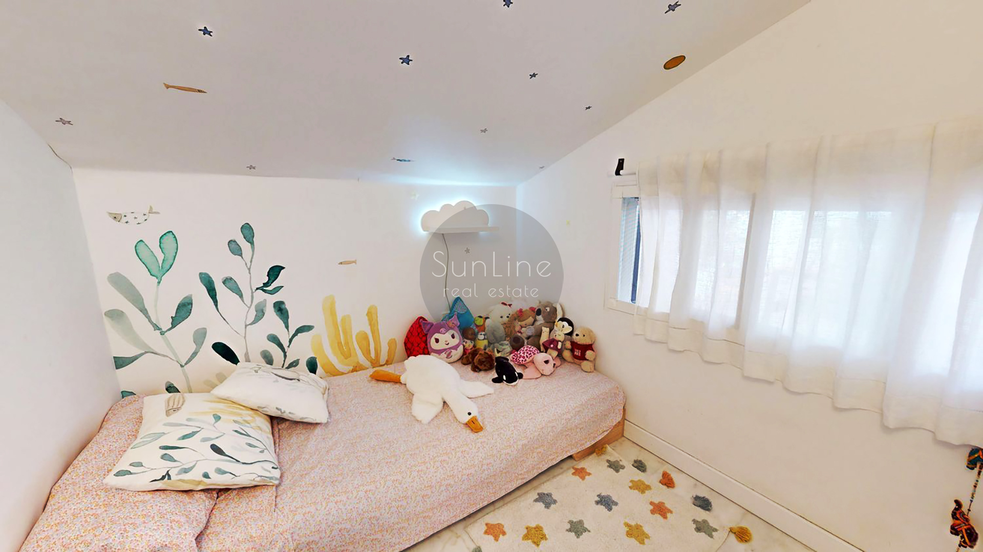 Duplex penthouse near the sea 128 m² with terrace and parking in El Cabanyal