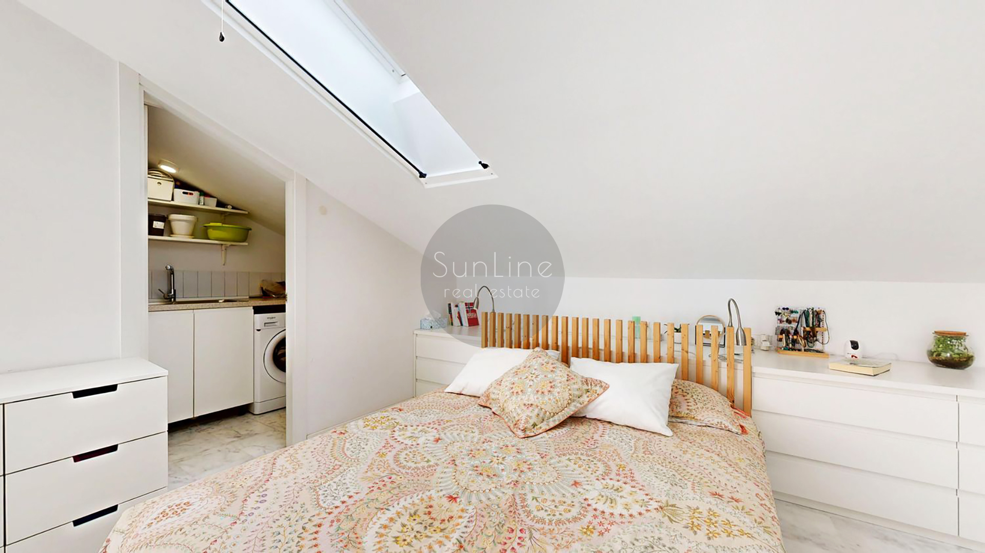 Duplex penthouse near the sea 128 m² with terrace and parking in El Cabanyal