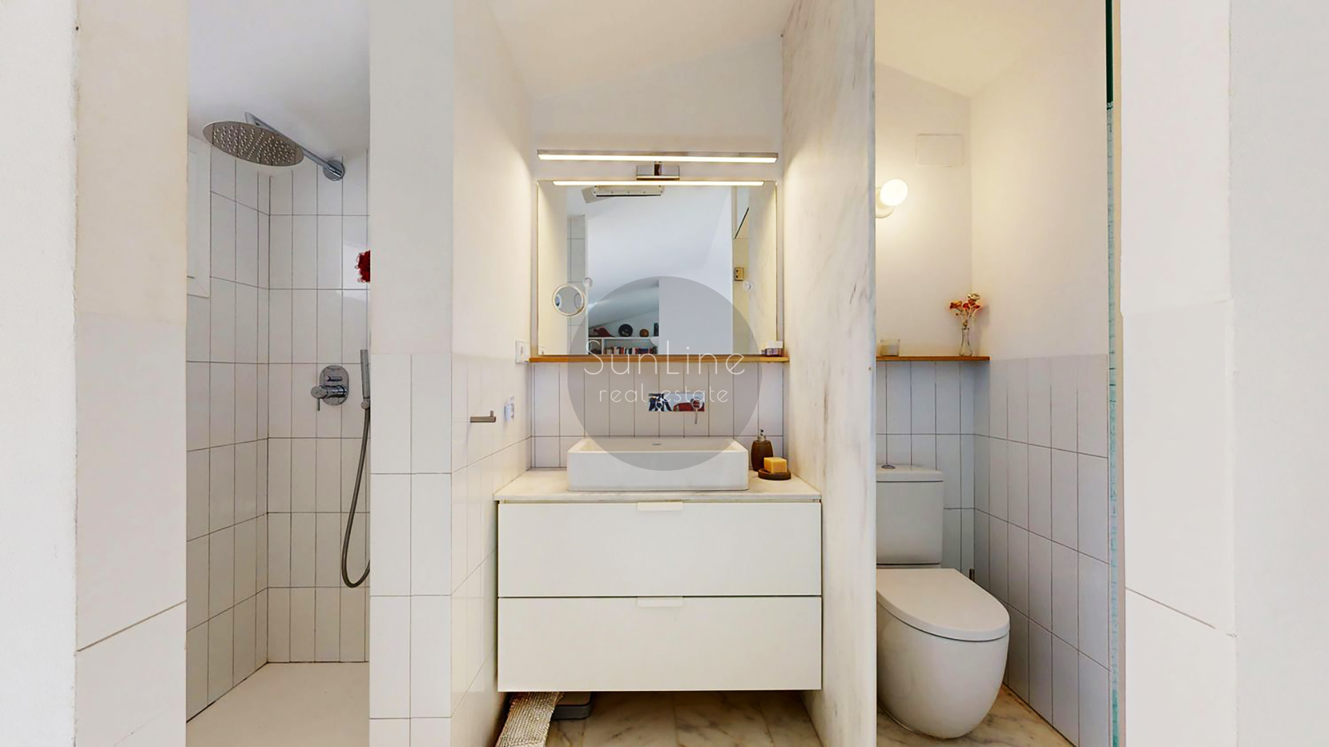 Duplex penthouse near the sea 128 m² with terrace and parking in El Cabanyal