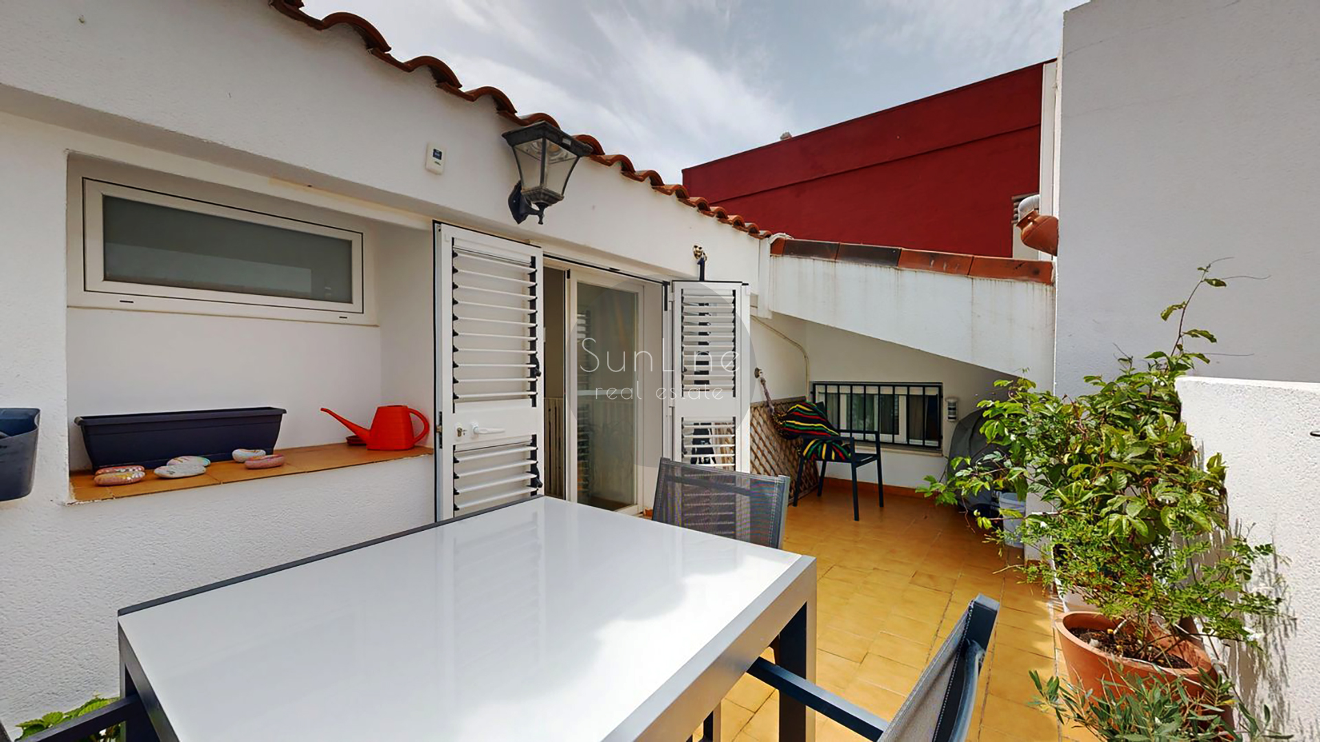 Duplex penthouse near the sea 128 m² with terrace and parking in El Cabanyal