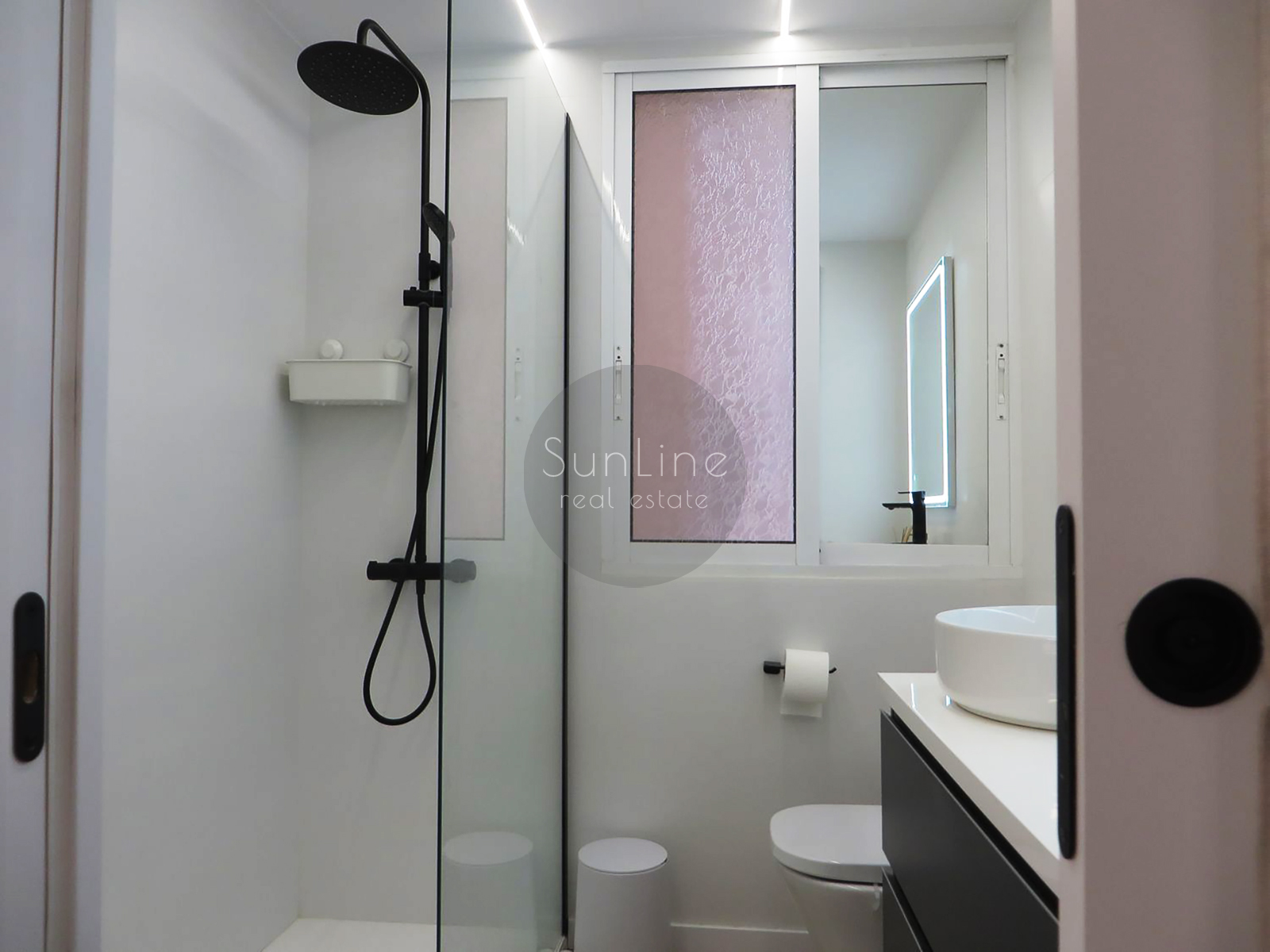 Modern furnished apartment near the City of Arts and Sciences