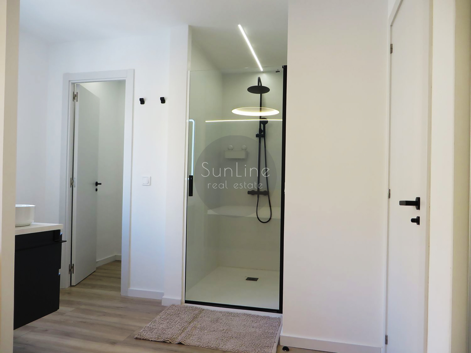 Modern furnished apartment near the City of Arts and Sciences