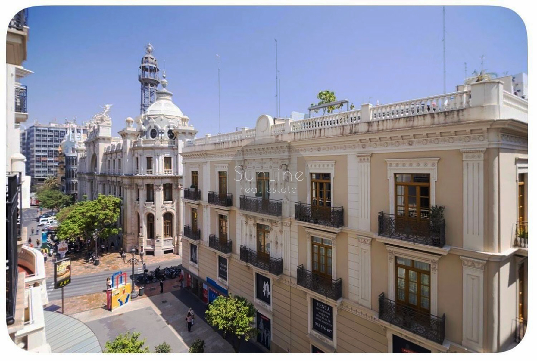 Designer apartment with balcony in the city center of Valencia