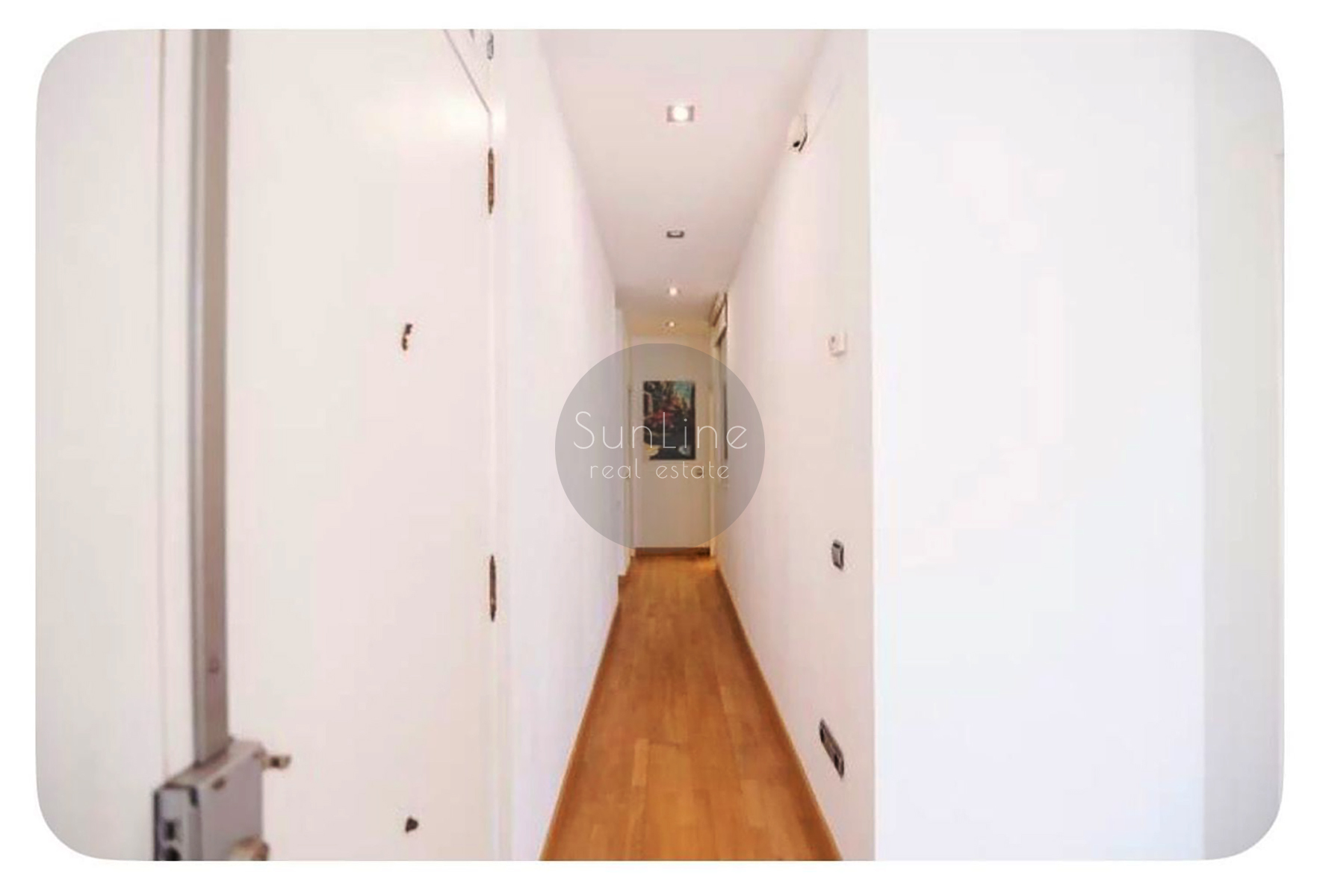 Designer apartment with balcony in the city center of Valencia