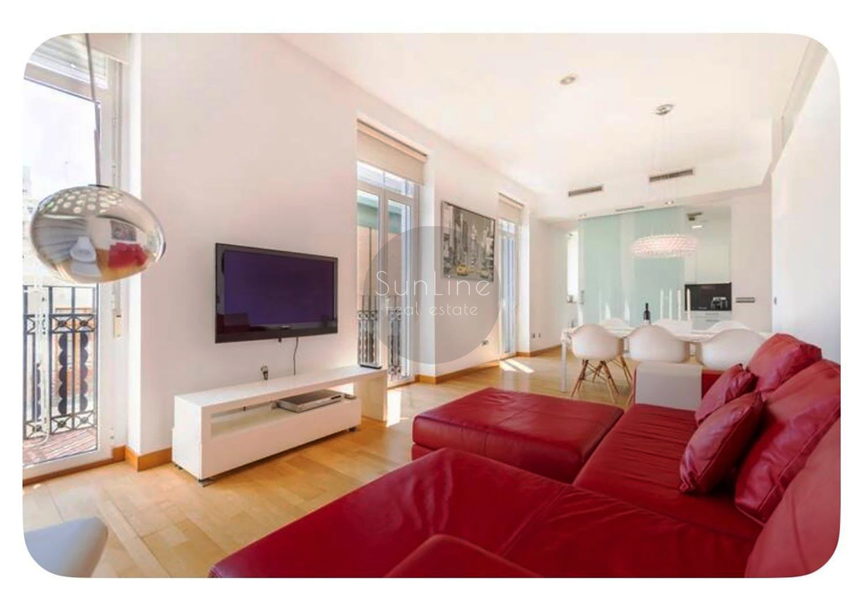 Designer apartment with balcony in the city center of Valencia