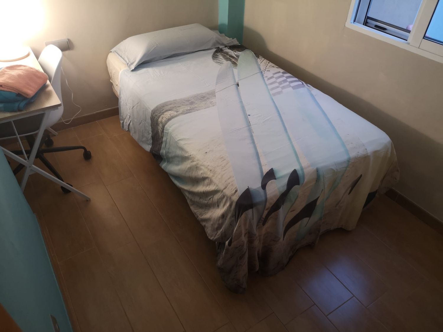 Spacious apartment with balcony and terrace in Mislata