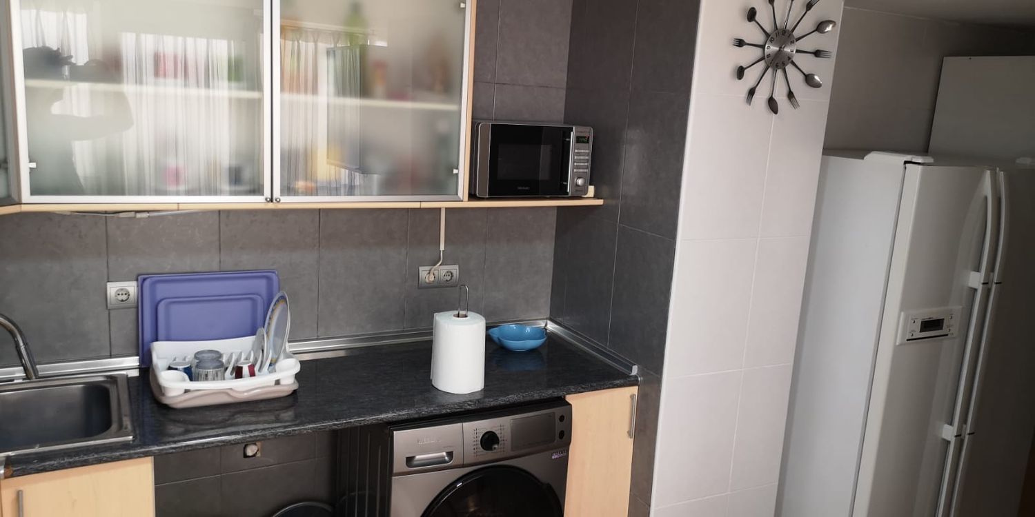 Spacious apartment with balcony and terrace in Mislata