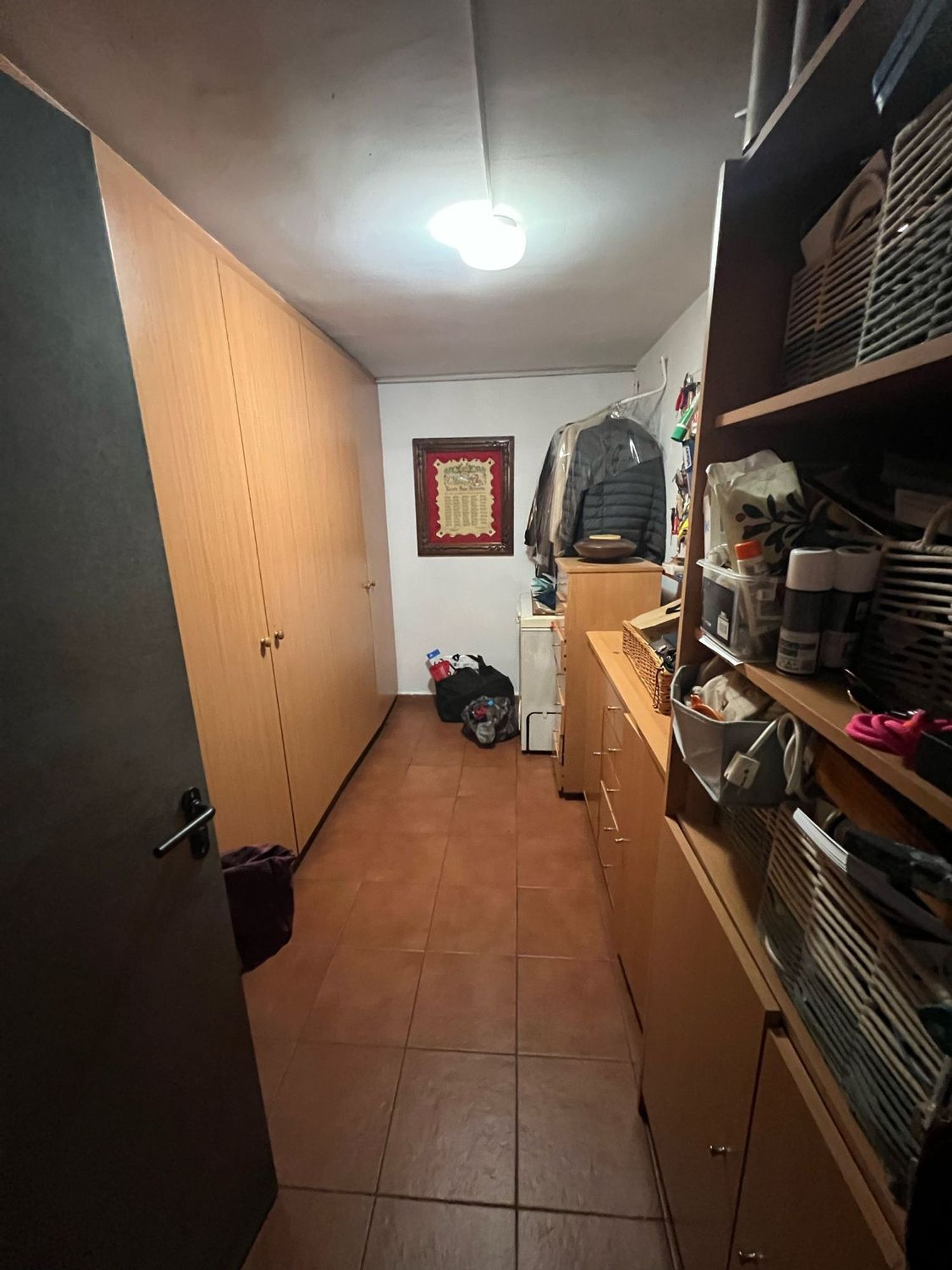 Дом с бассейном, кабинетом и гаражом на 2 автомобиля в Godella