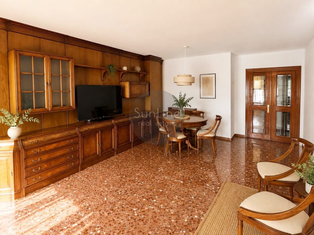 Apartment after major renovation near Plaza de España