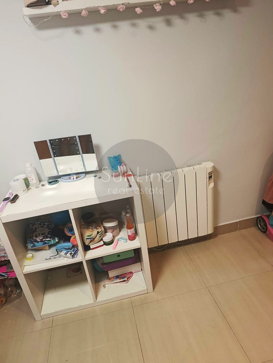 Простора мебльована квартира з 3 спальнями у Paterna
