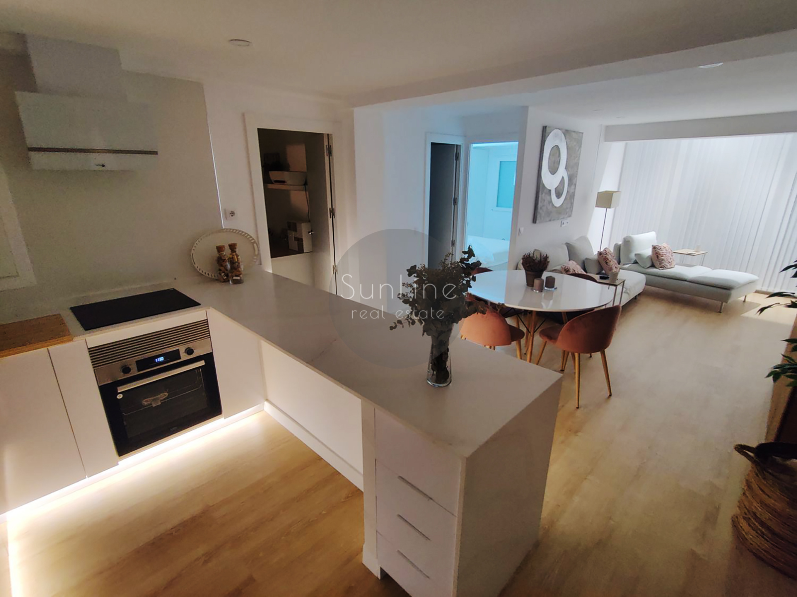Apartment with 3 bedrooms and inner terrace in Mont-Olivet