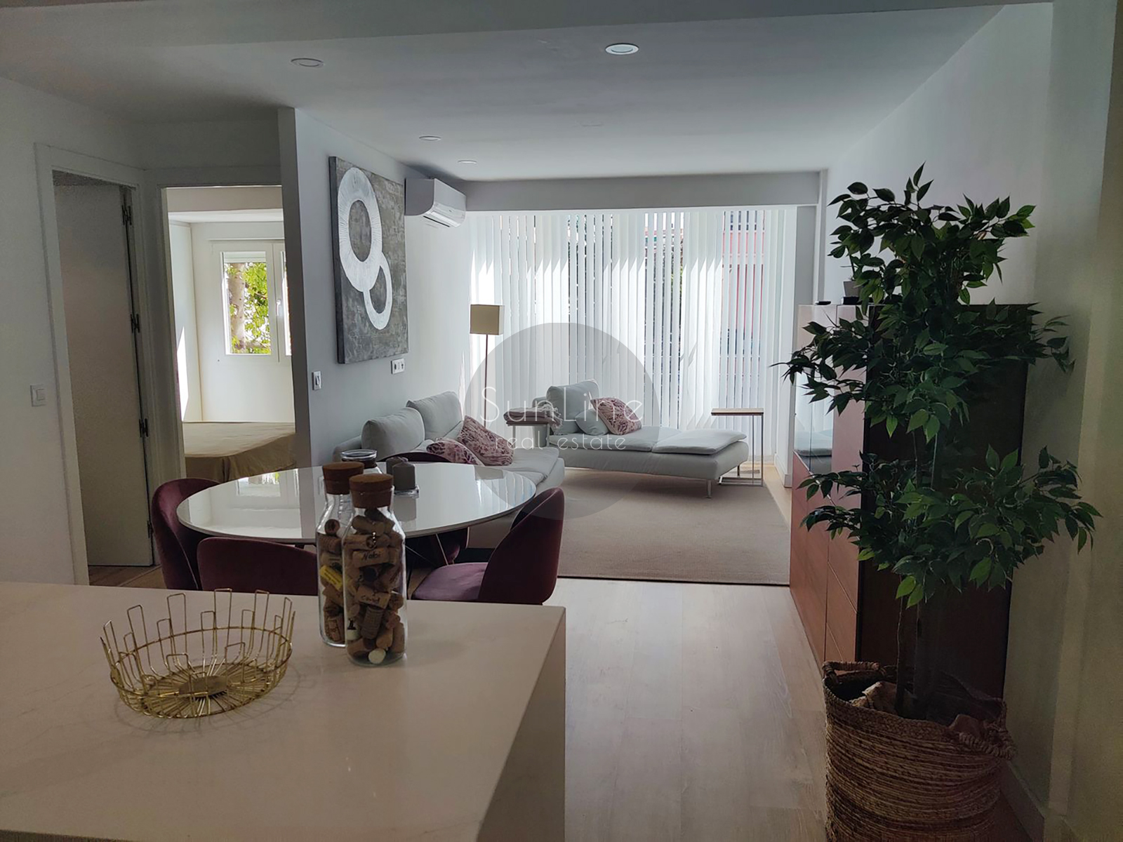Apartment with 3 bedrooms and inner terrace in Mont-Olivet
