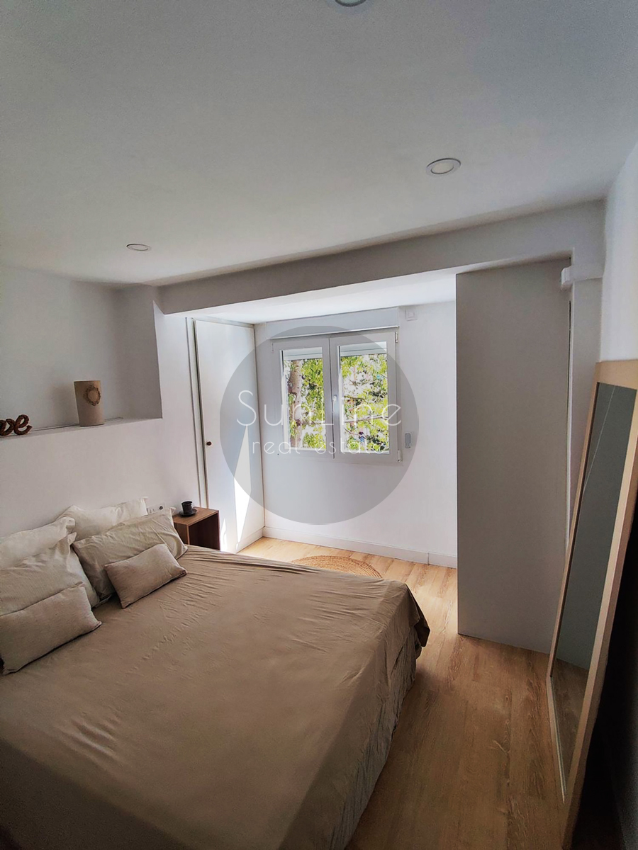 Apartment with 3 bedrooms and inner terrace in Mont-Olivet