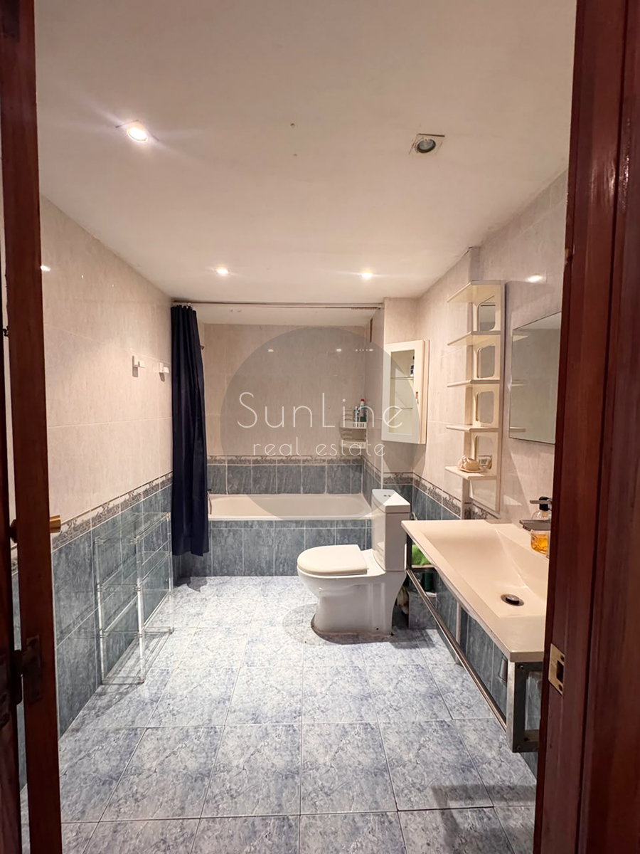 Corner apartment with 3 bedrooms and panoramic view of the Mediterranean