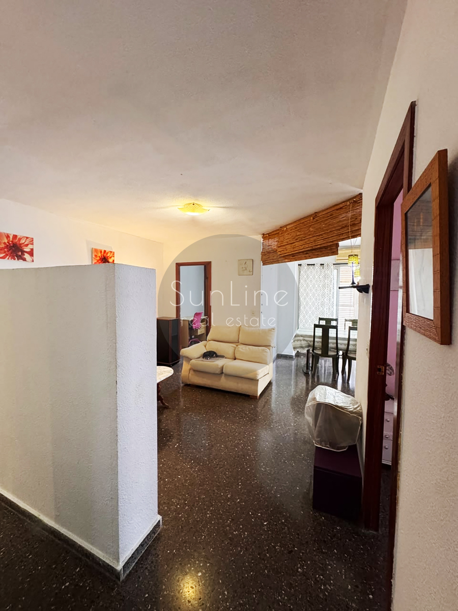 Corner apartment with 3 bedrooms and panoramic view of the Mediterranean