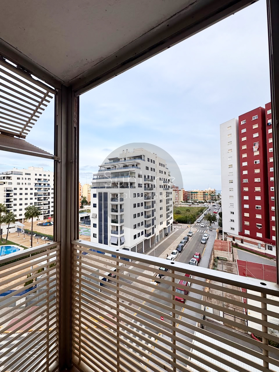 Corner apartment with 3 bedrooms and panoramic view of the Mediterranean