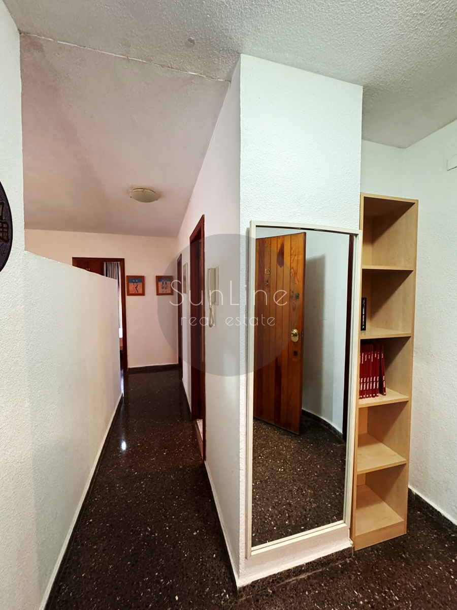 Corner apartment with 3 bedrooms and panoramic view of the Mediterranean