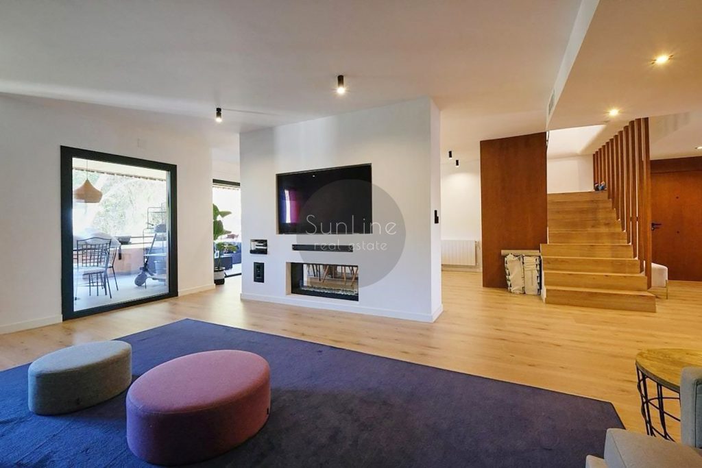 Exclusive duplex 260 m² with purchase option in prestigious Santa Bárbara