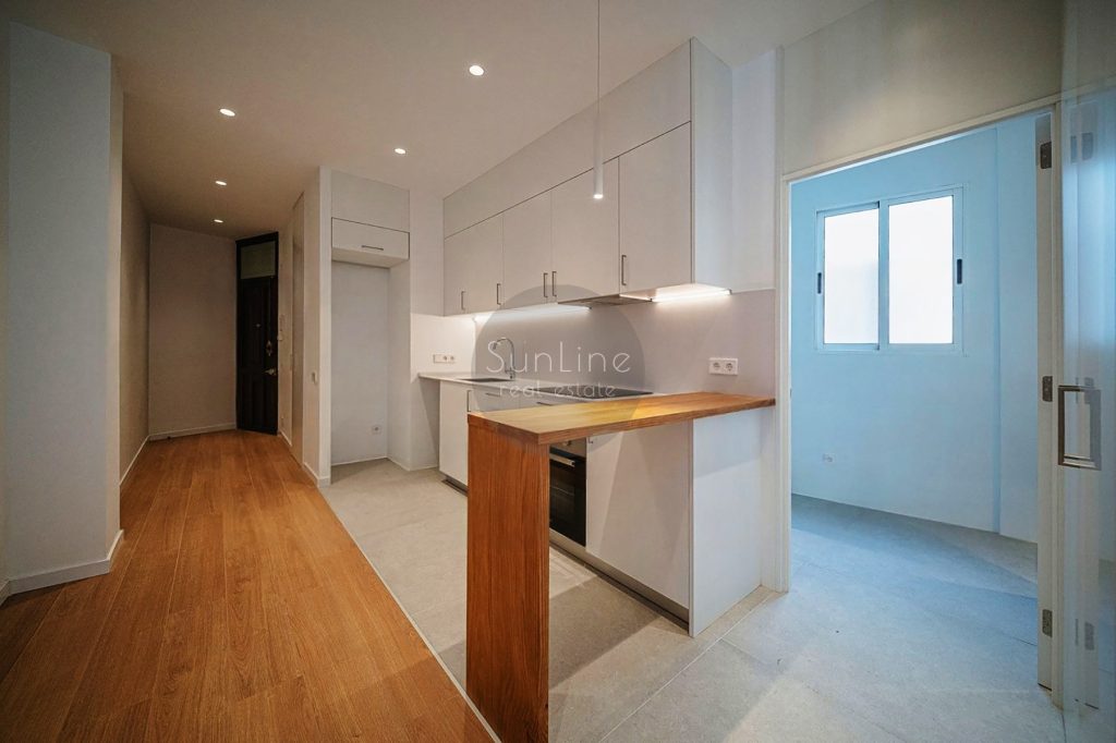 Apartment with Balcony and Terrace in the Ruzafa district, Valencia