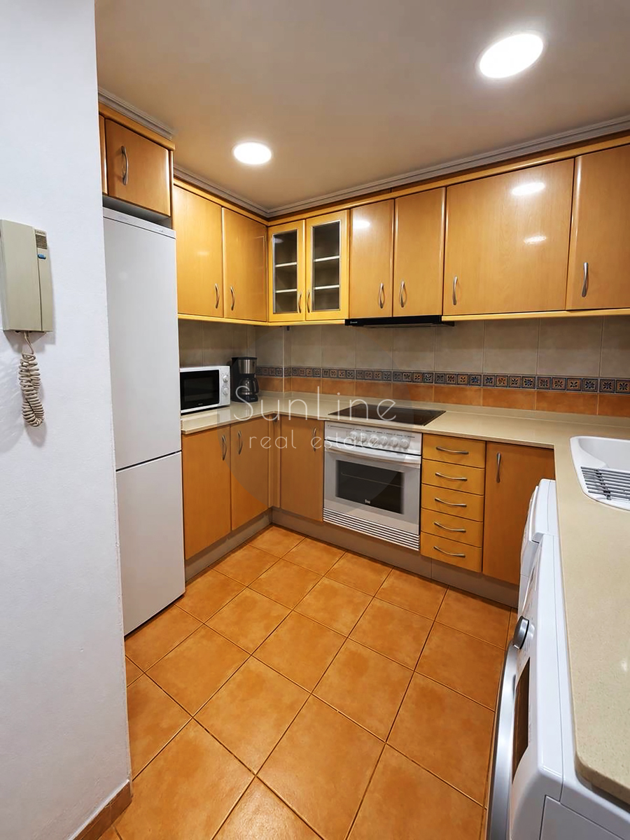 Apartamento amueblado con dos aires acondicionados cerca de Jardín de Ayora