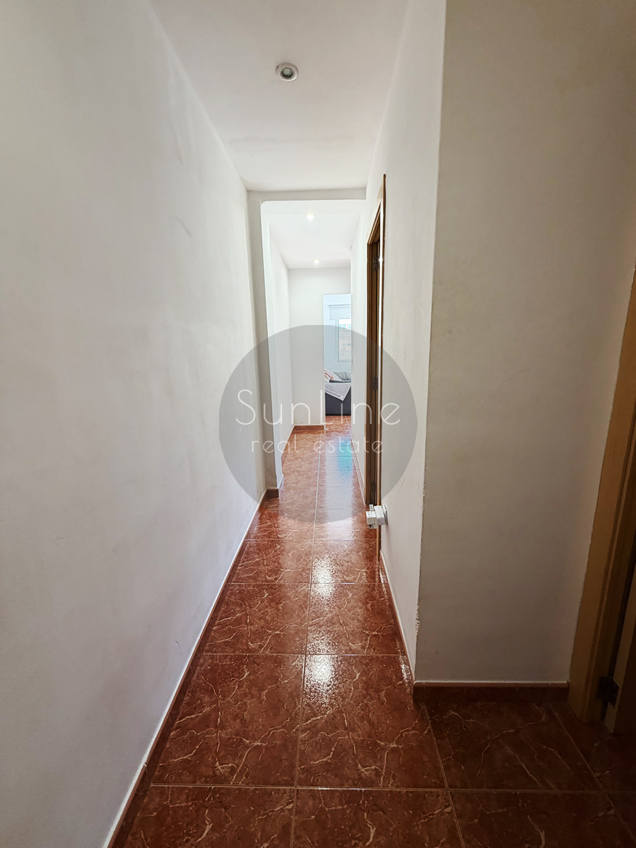 Apartamento amueblado con dos aires acondicionados cerca de Jardín de Ayora