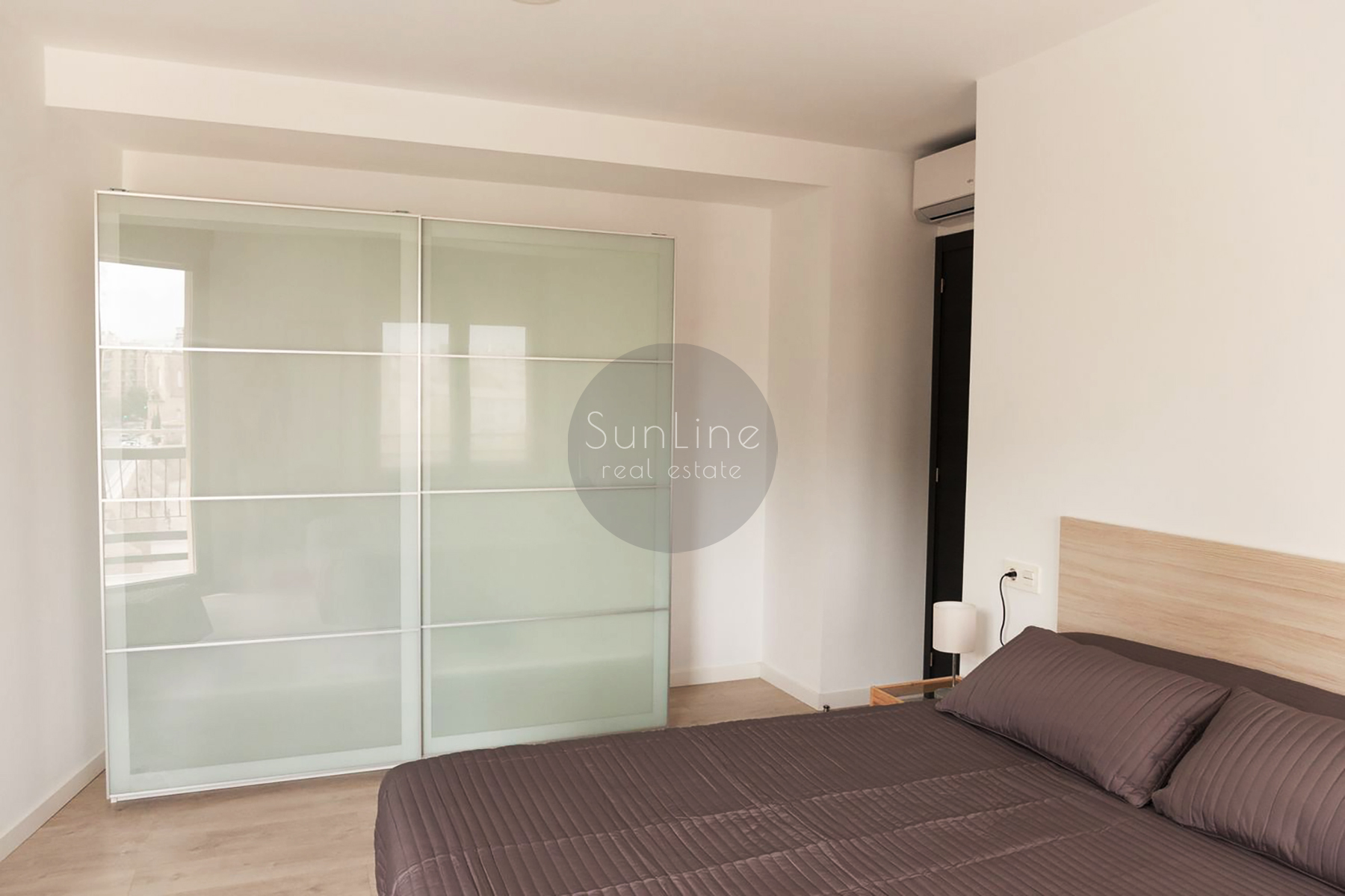 Apartamento con vistas panorámicas a los jardines de Turia en el centro de Valencia