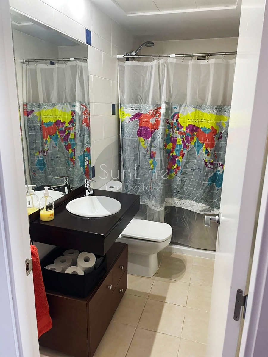 Apartamento dúplex de diseño con piscina en Burjassot