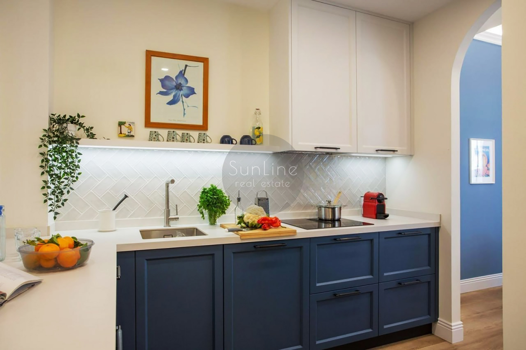 Modern apartment 91 m² with 3 bedrooms and 2 bathrooms in Russafa