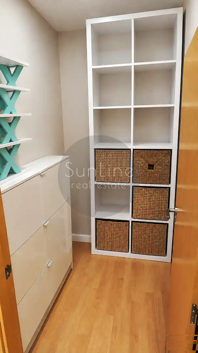 Apartment with 4 bedrooms, pool and 2 parking spaces in La Pobla de Vallbona