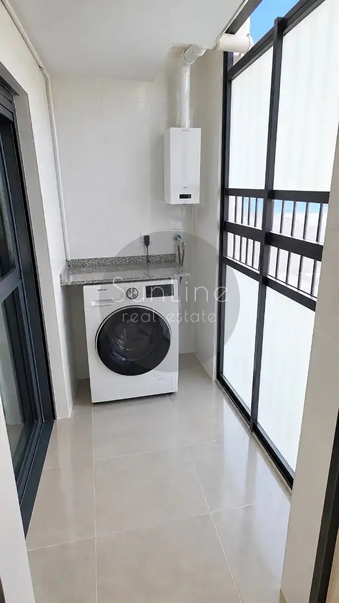 Apartment with 4 bedrooms, pool and 2 parking spaces in La Pobla de Vallbona