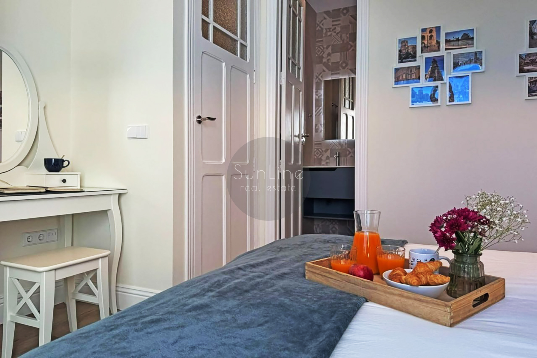 Modern apartment 91 m² with 3 bedrooms and 2 bathrooms in Russafa